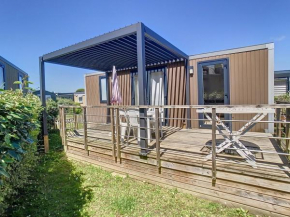 Mobil-home Luxe à Jullouville: 200m plage, piscine chauffée, 4 pers, parking, Wi-Fi inclus - FR-1-361A-34